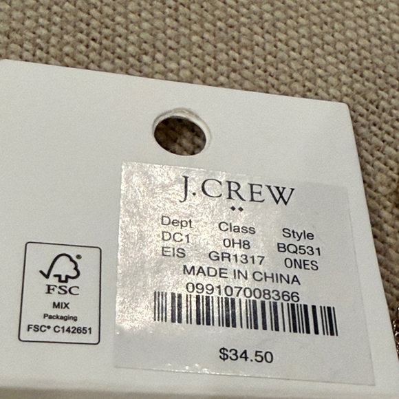 J. Crew Emerald Island Clover Pendant Necklace/NWT - Picture 7 of 8